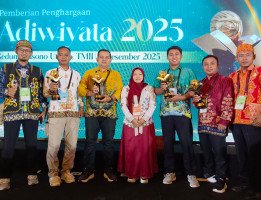 Penghargaan Adiwiyata Nasional (4)