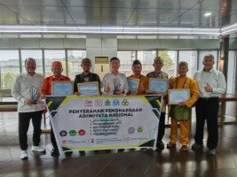 Penghargaan Adiwiyata Nasional (3)