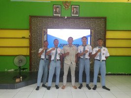 Presentasi Laporan PKL A12 Bersama Kabun 1, Dhanyang Ali Suwarna (10)